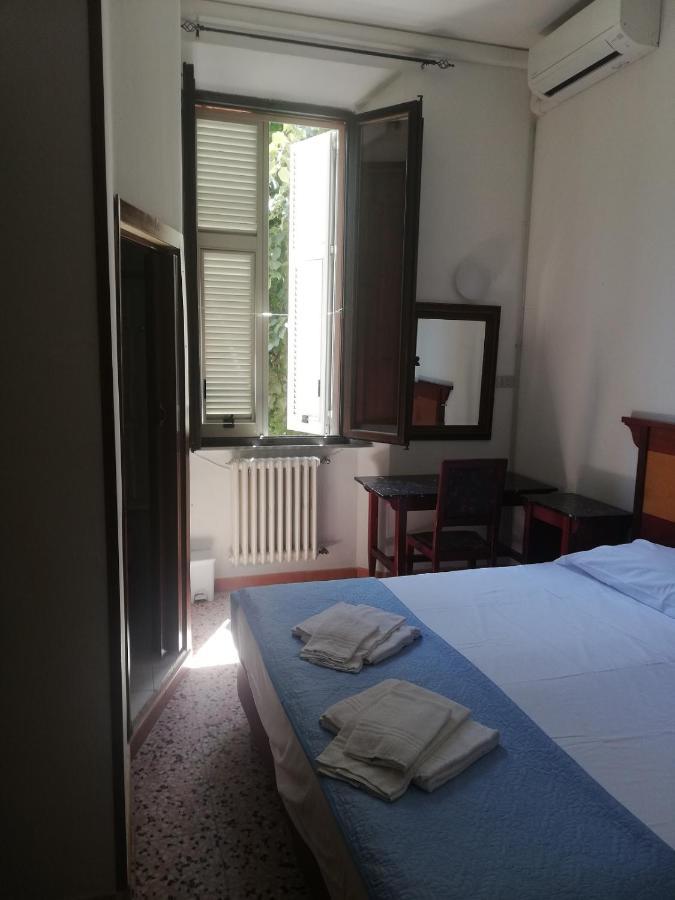 Hotel Maida Фолоника Екстериор снимка