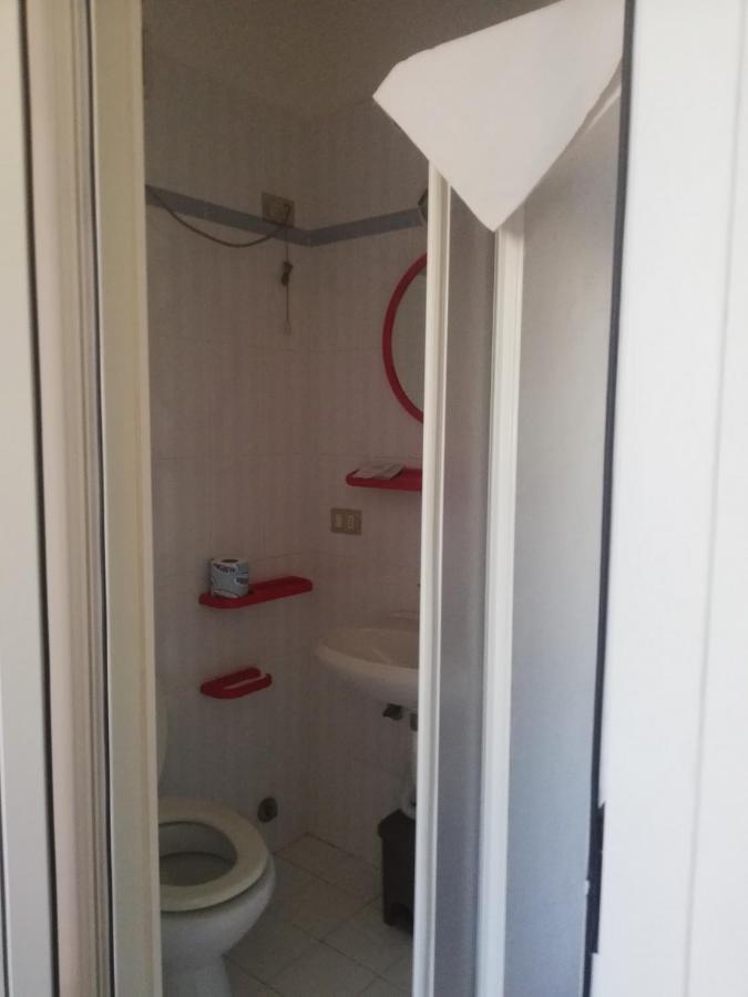Hotel Maida Фолоника Екстериор снимка