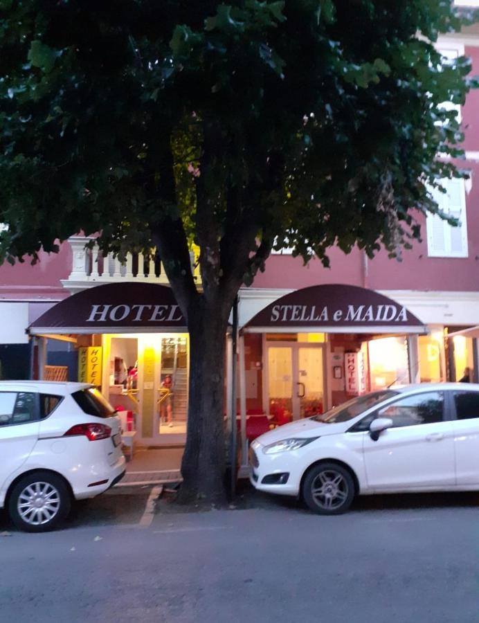 Hotel Maida Фолоника Екстериор снимка