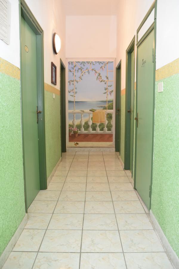 Hotel Maida Фолоника Екстериор снимка