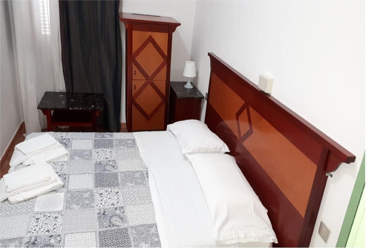 Hotel Maida Фолоника Екстериор снимка
