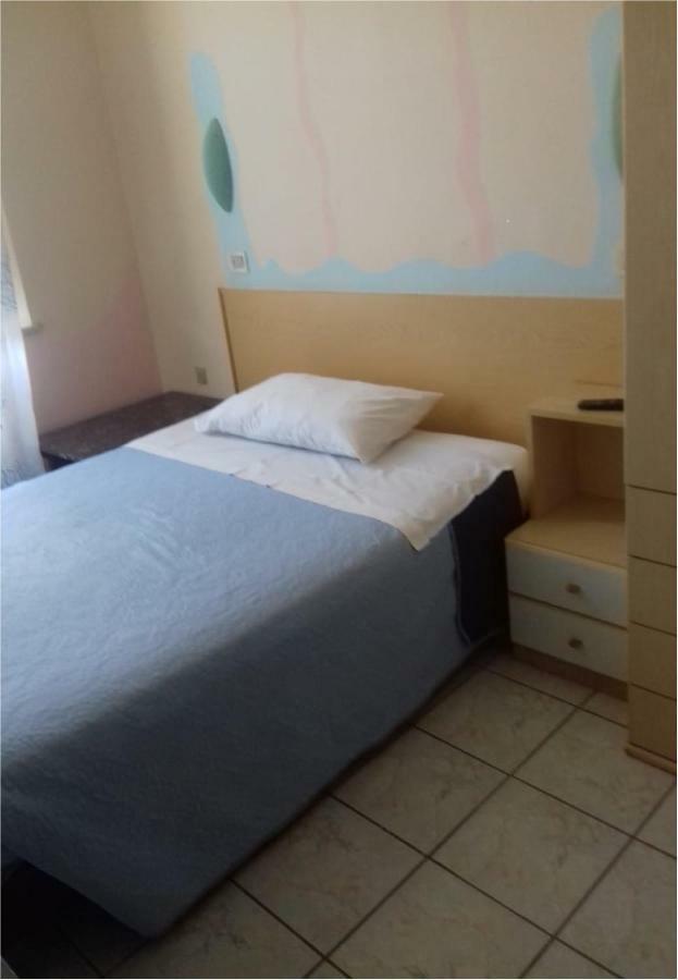 Hotel Maida Фолоника Екстериор снимка